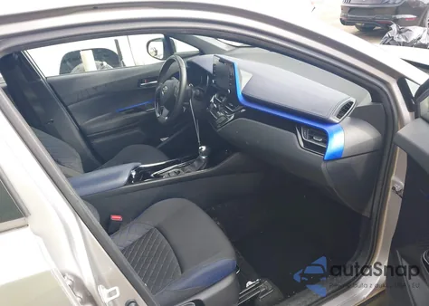 2020 Toyota C-Hr Xle z USA, uszkodzony, nr VIN NMTKHMBX4LR108480